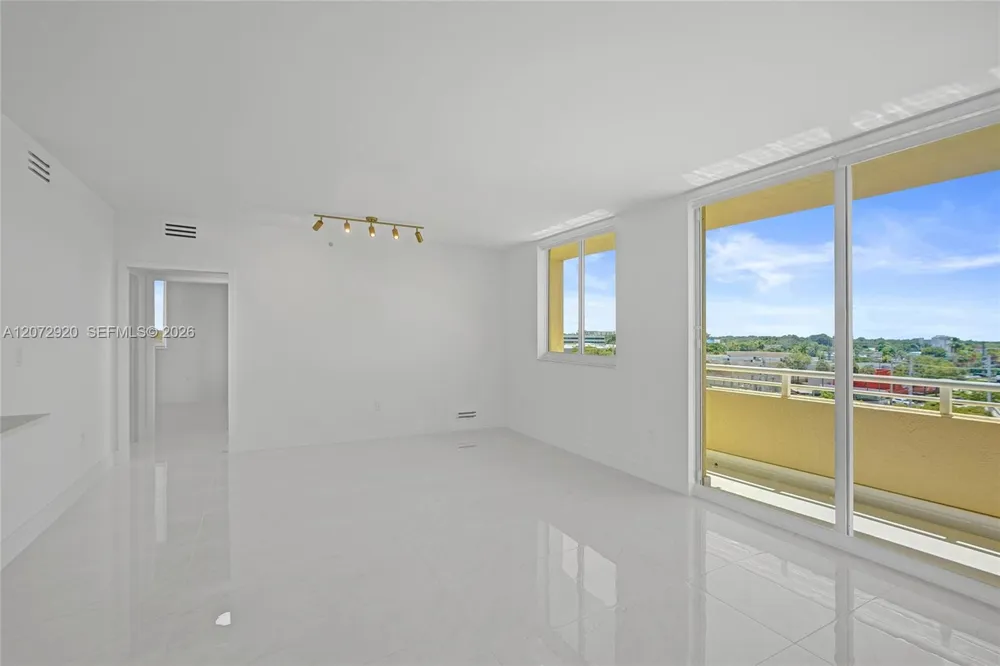 2775 NE 187th St #514 Aventura, FL 33180