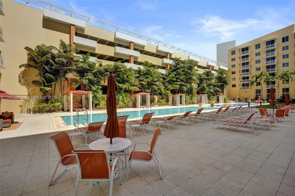 2775 NE 187th St #514 Aventura, FL 33180