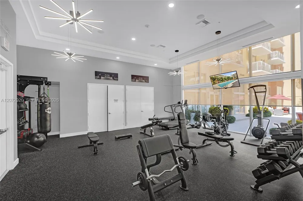2775 NE 187th St #514 Aventura, FL 33180