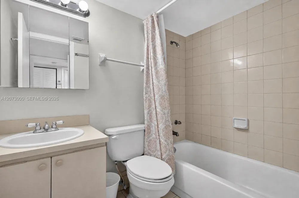 199 SW 12th Ave #415B Miami, FL 33130
