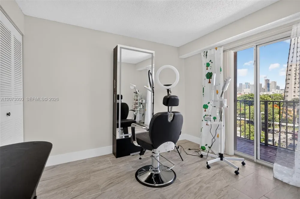 199 SW 12th Ave #415B Miami, FL 33130