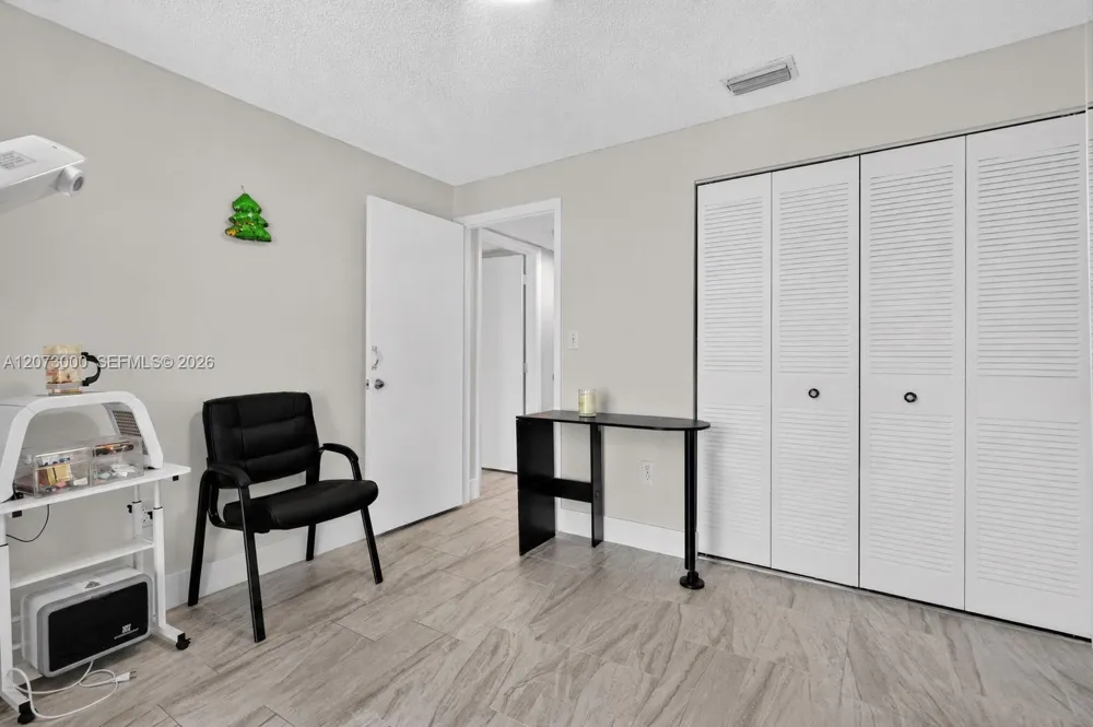199 SW 12th Ave #415B Miami, FL 33130