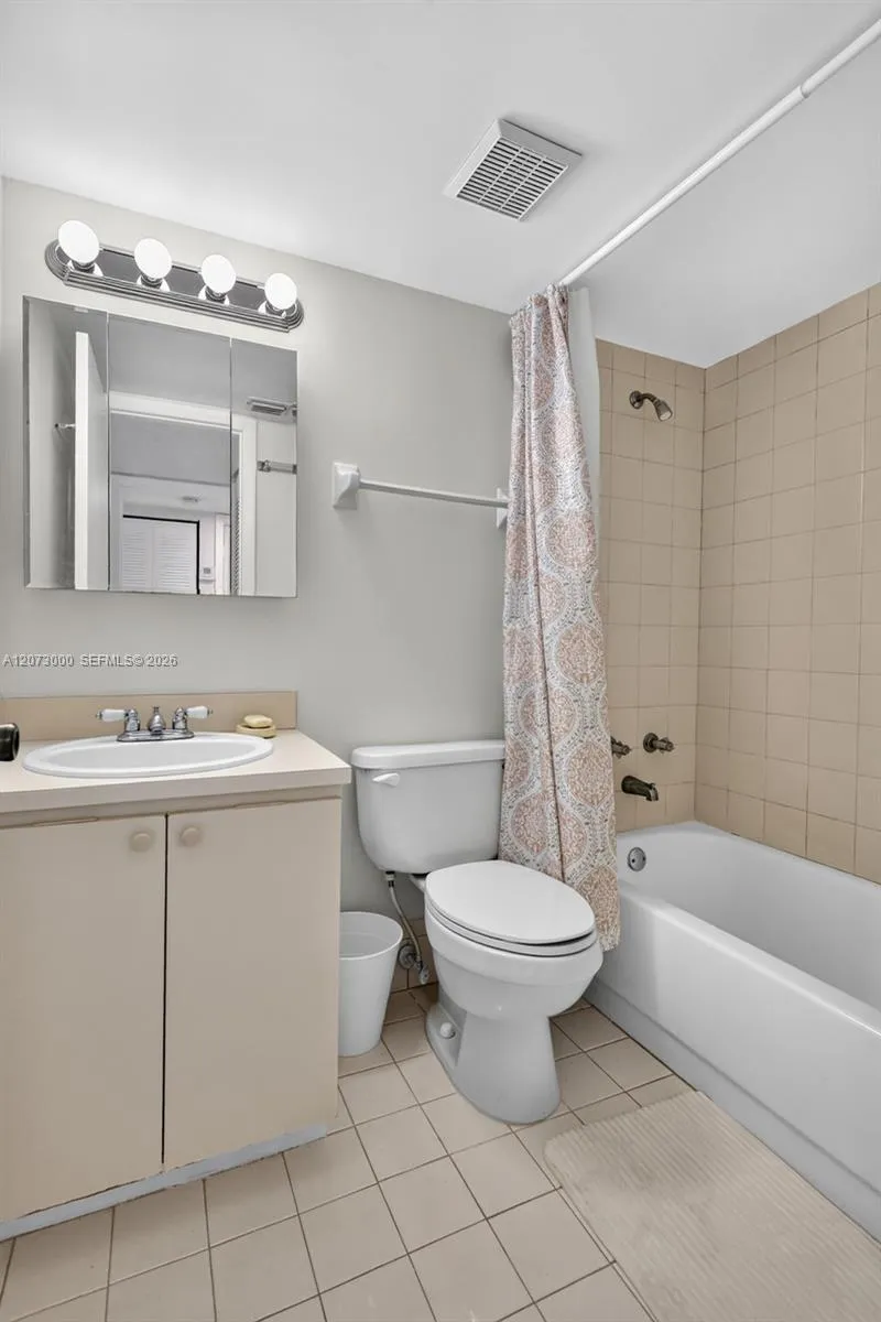 199 SW 12th Ave #415B Miami, FL 33130
