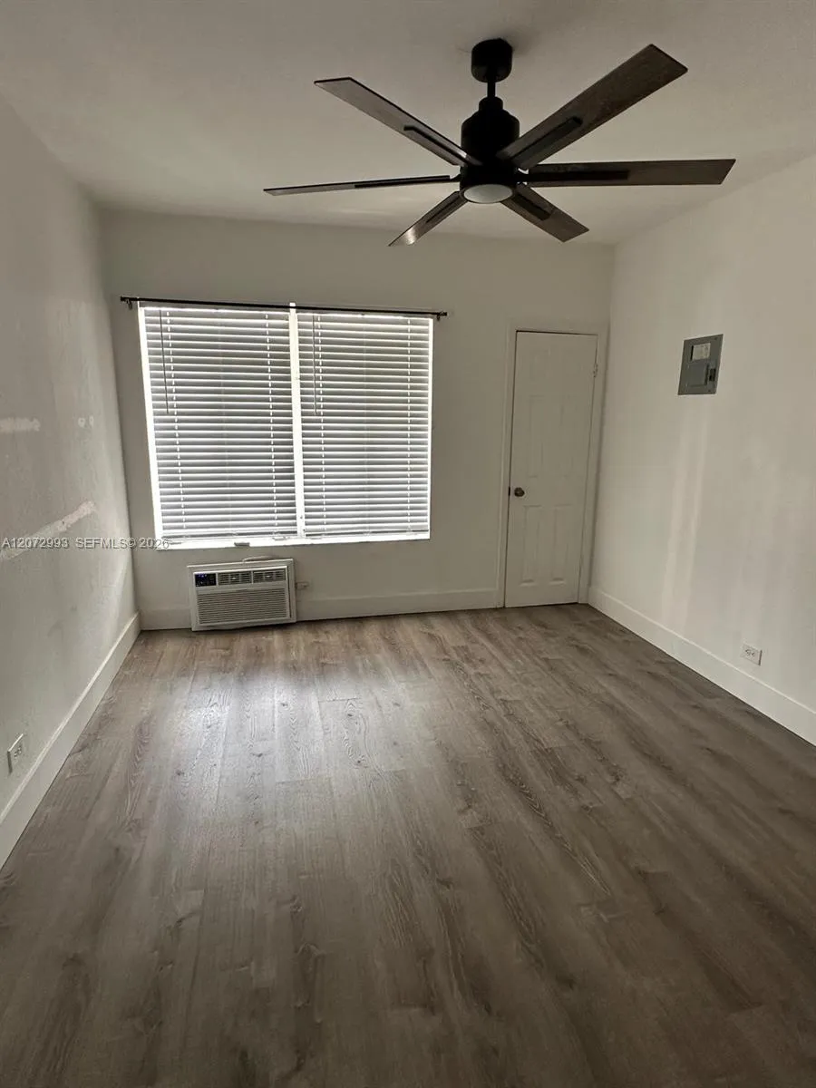 6805 Abbott Ave #8 Miami Beach, FL 33141