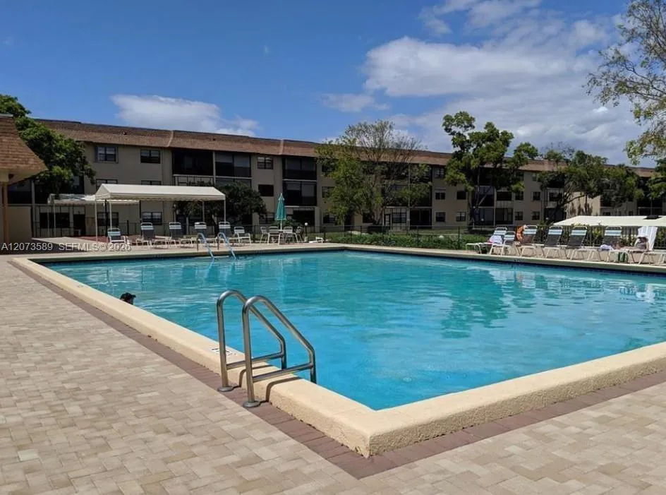 6095 Sabal Palm Blvd #103 Tamarac, FL 33319