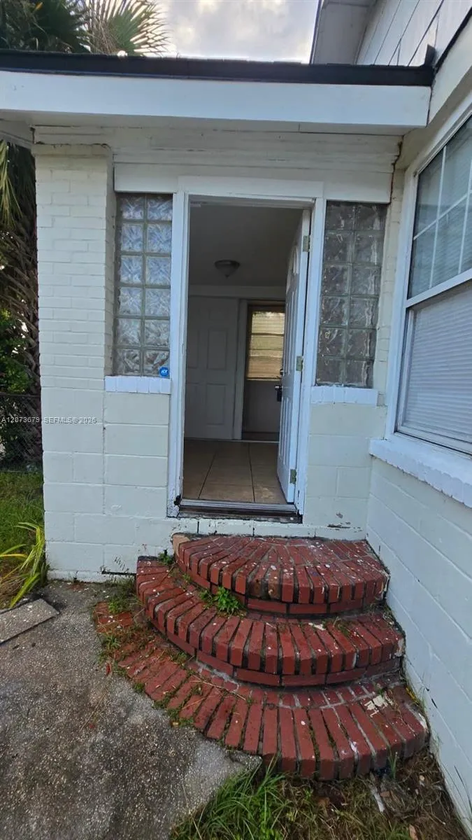 1971 Ella #A Jacksonville, FL 32209