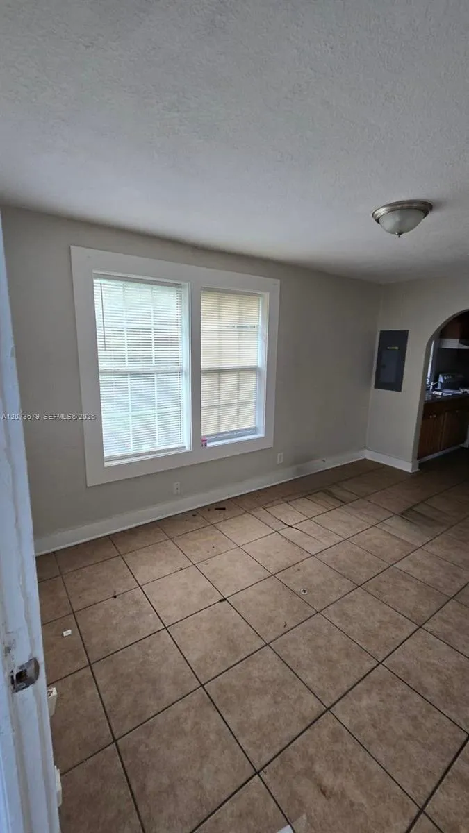 1971 Ella #A Jacksonville, FL 32209