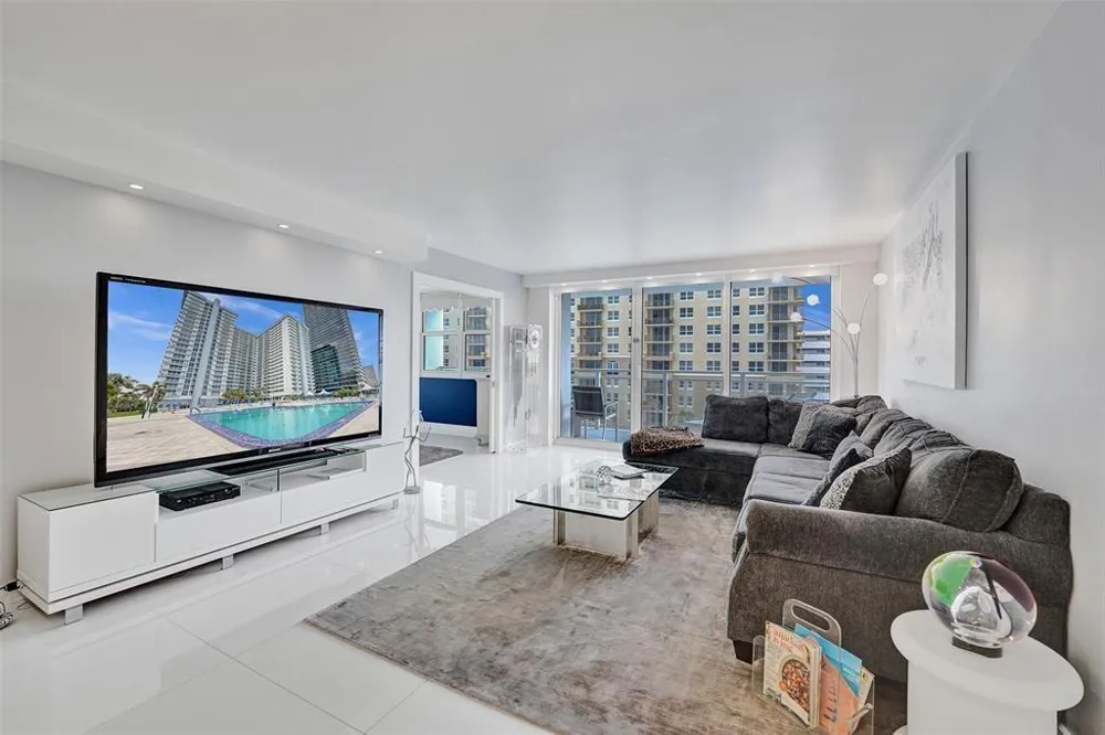 2030 S OCEAN DRIVE #510 Hallandale Beach, FL 33009