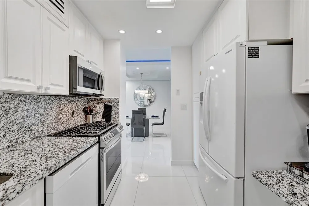 2030 S OCEAN DRIVE #510 Hallandale Beach, FL 33009