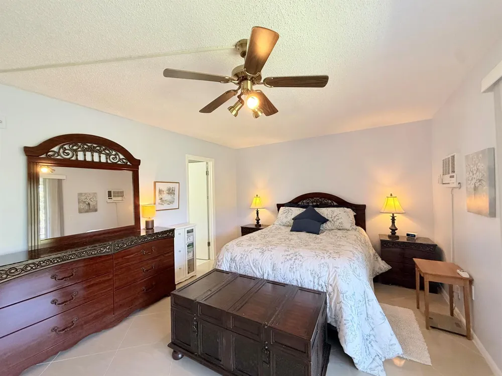 22 Markham A Deerfield Beach, FL 33442