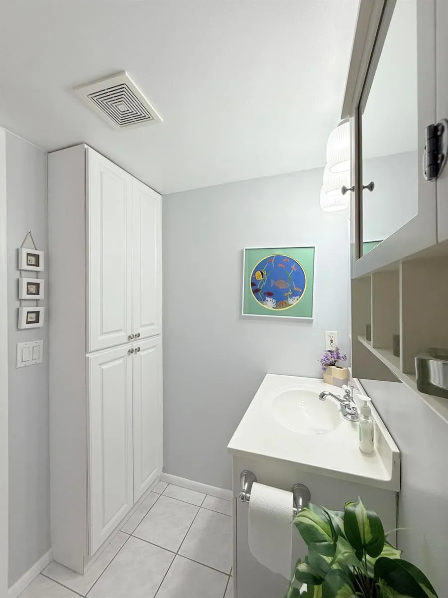 22 Markham A Deerfield Beach, FL 33442