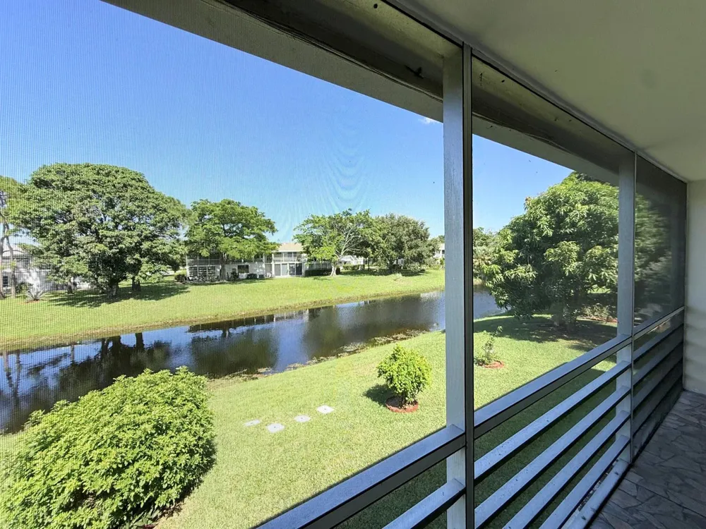 22 Markham A Deerfield Beach, FL 33442