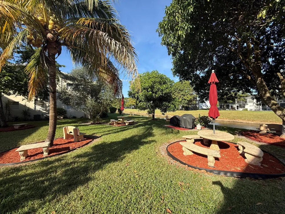 22 Markham A Deerfield Beach, FL 33442