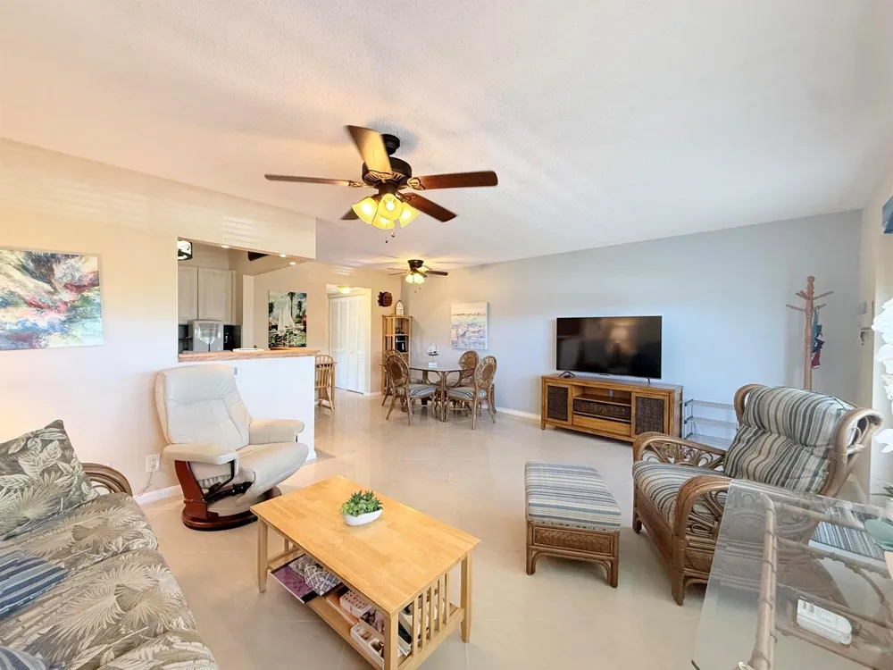 22 Markham A Deerfield Beach, FL 33442