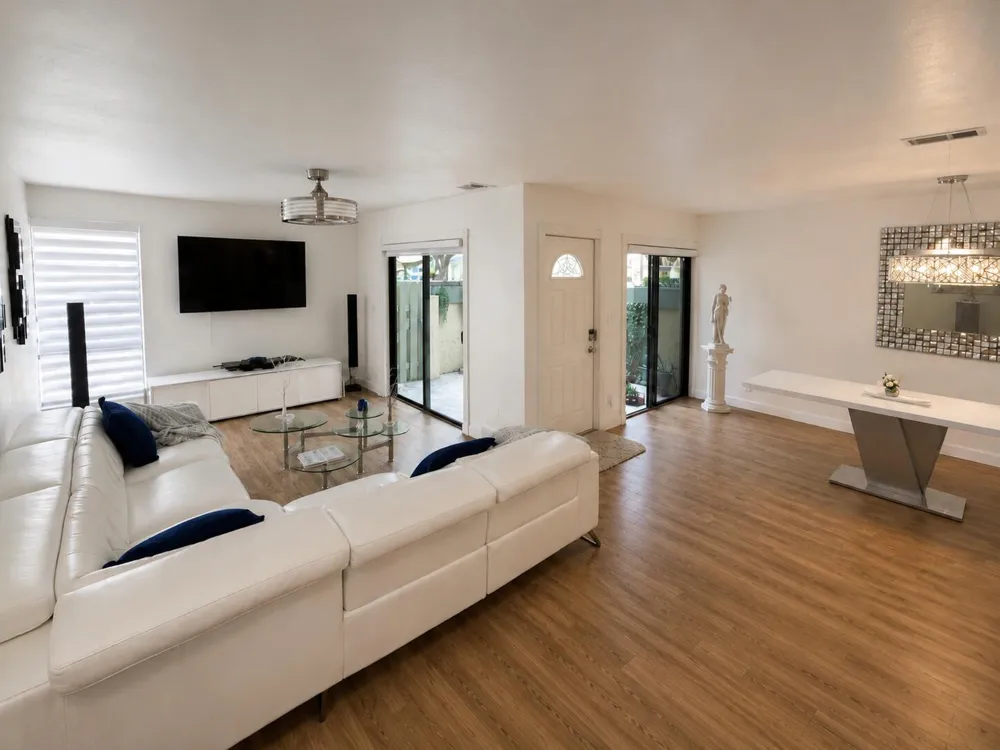 4226 NW 114TH TERRACE #26 Coral Springs, FL 33065