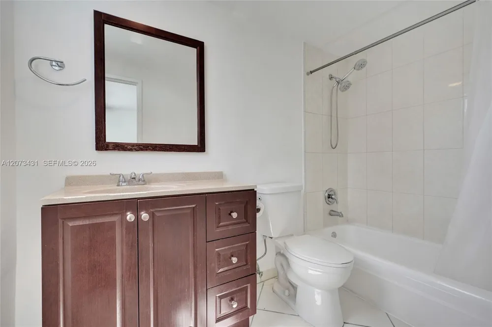 10350 W Bay Harbor Dr #3G Bay Harbor Islands, FL 33154