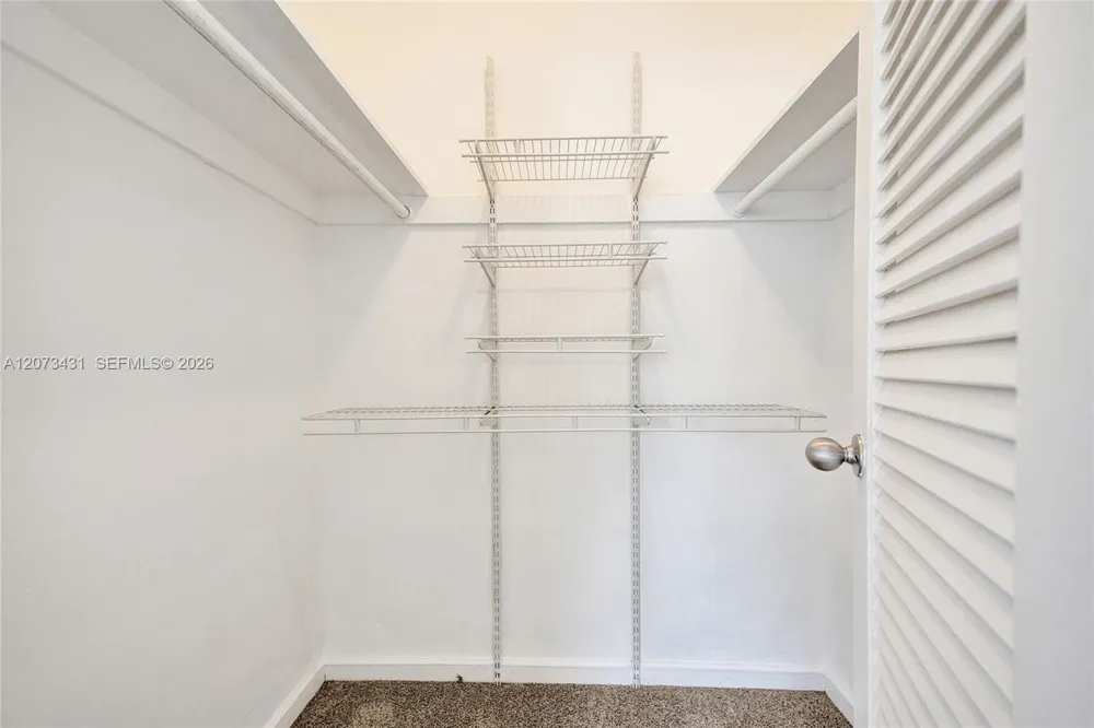 10350 W Bay Harbor Dr #3G Bay Harbor Islands, FL 33154