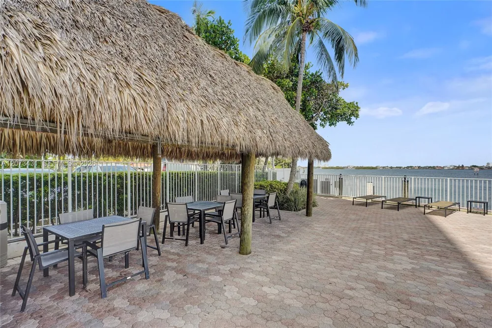 10350 W Bay Harbor Dr #3G Bay Harbor Islands, FL 33154