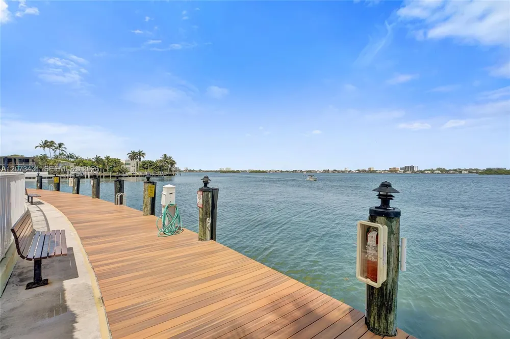 10350 W Bay Harbor Dr #3G Bay Harbor Islands, FL 33154