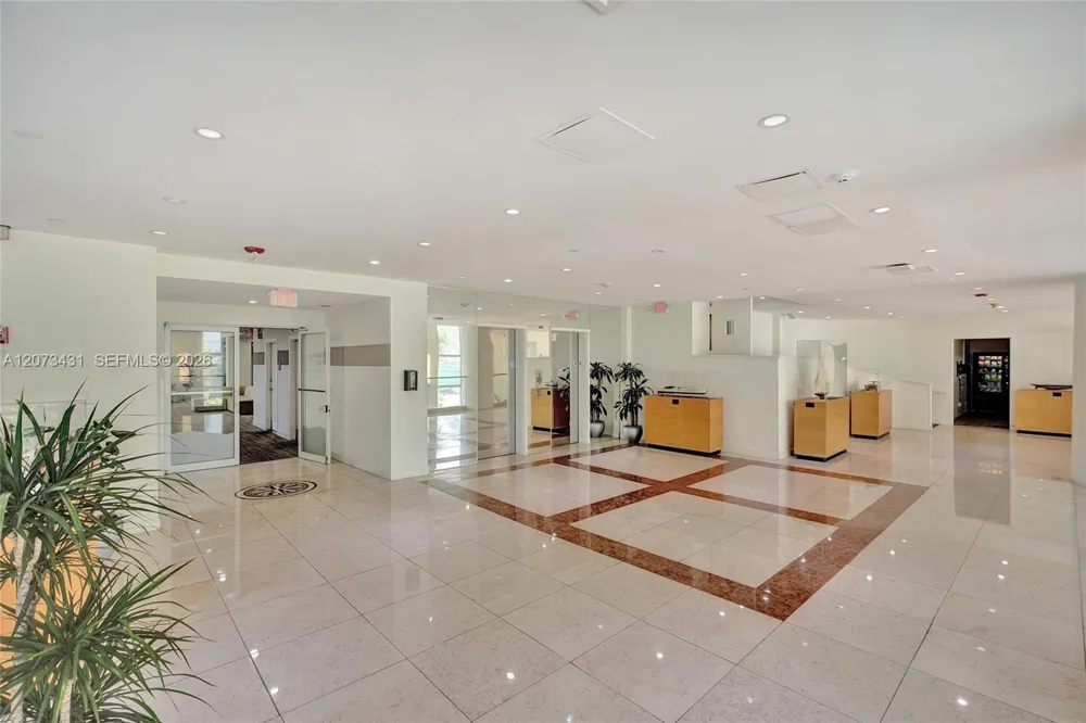 10350 W Bay Harbor Dr #3G Bay Harbor Islands, FL 33154