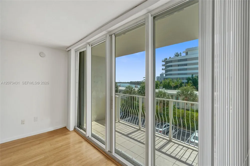 10350 W Bay Harbor Dr #3G Bay Harbor Islands, FL 33154