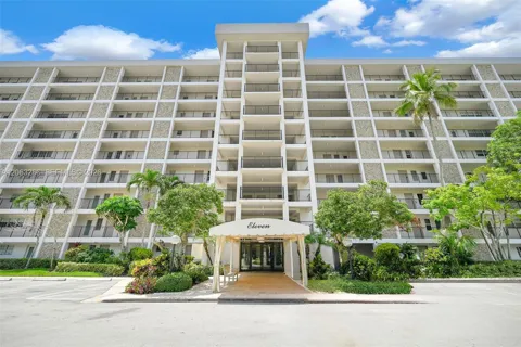 3200 Palm Aire Dr #610