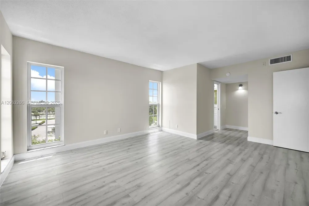 3200 Palm Aire Dr #610 Pompano Beach, FL 33069