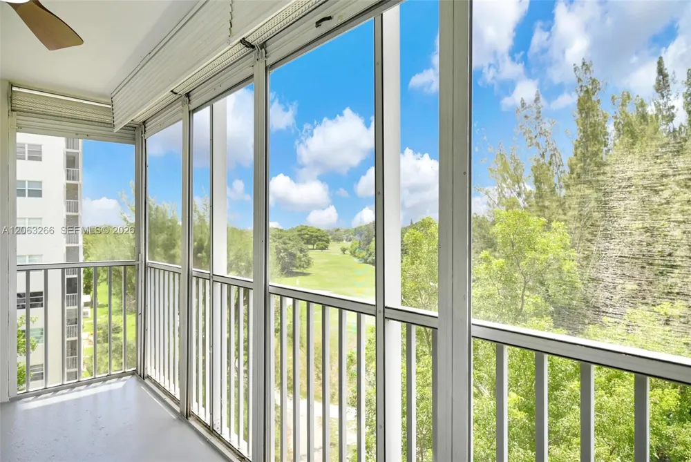 3200 Palm Aire Dr #610 Pompano Beach, FL 33069