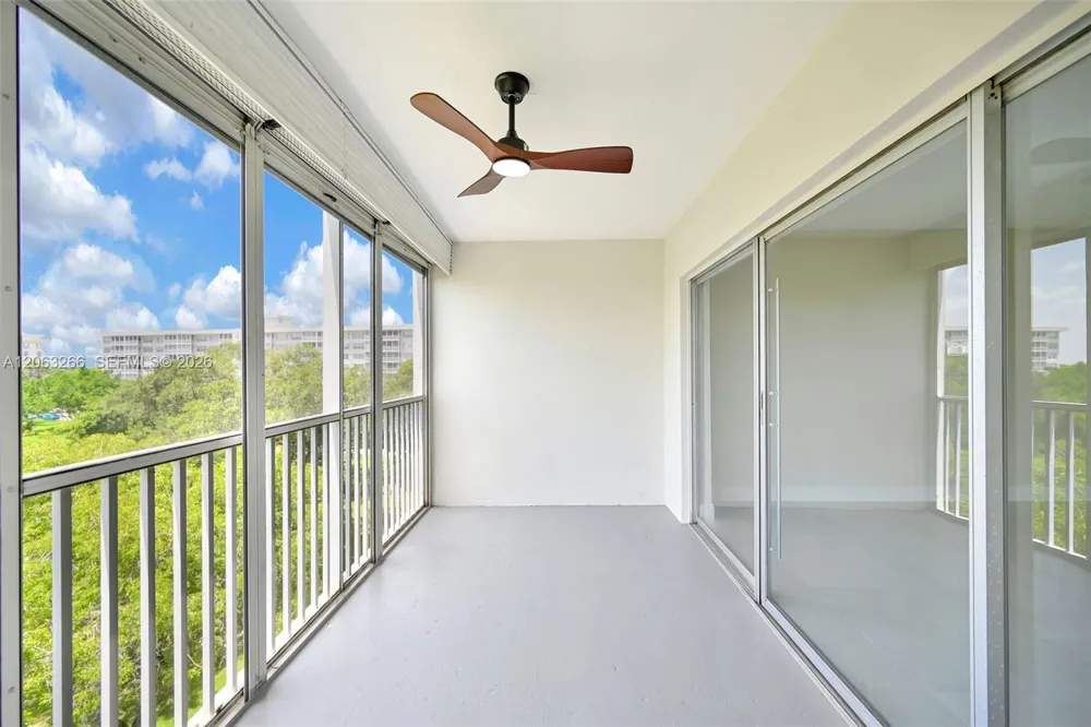 3200 Palm Aire Dr #610 Pompano Beach, FL 33069