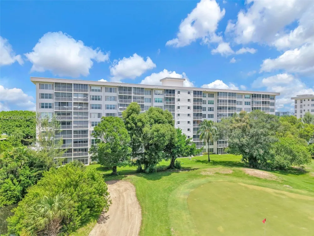 3200 Palm Aire Dr #610 Pompano Beach, FL 33069