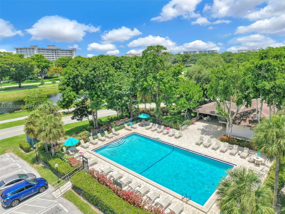 3200 Palm Aire Dr #610 Pompano Beach, FL 33069