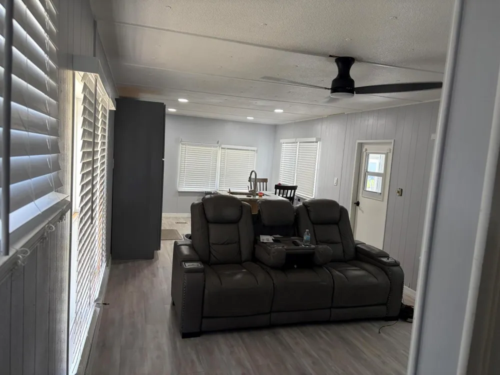 11055 SE Federal Highway #19 Hobe Sound, FL 33455