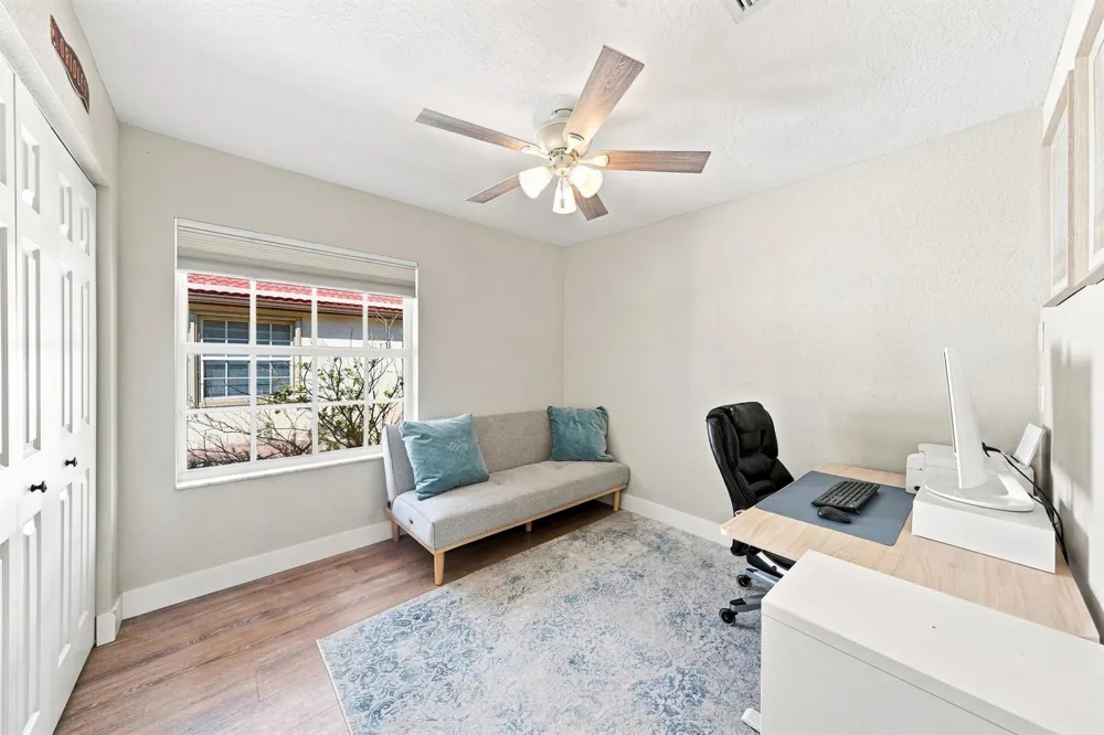 9747 Darlington Place Cooper City, FL 33328