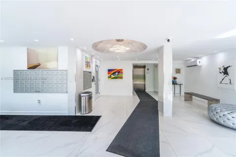 720 Collins Ave #502