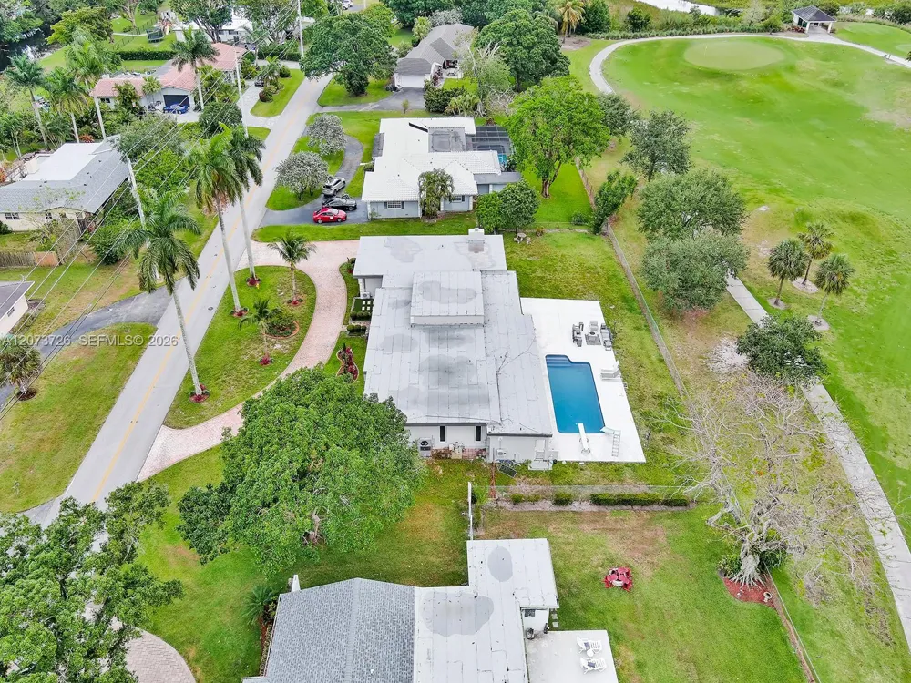621 E Tropical Way Plantation, FL 33317