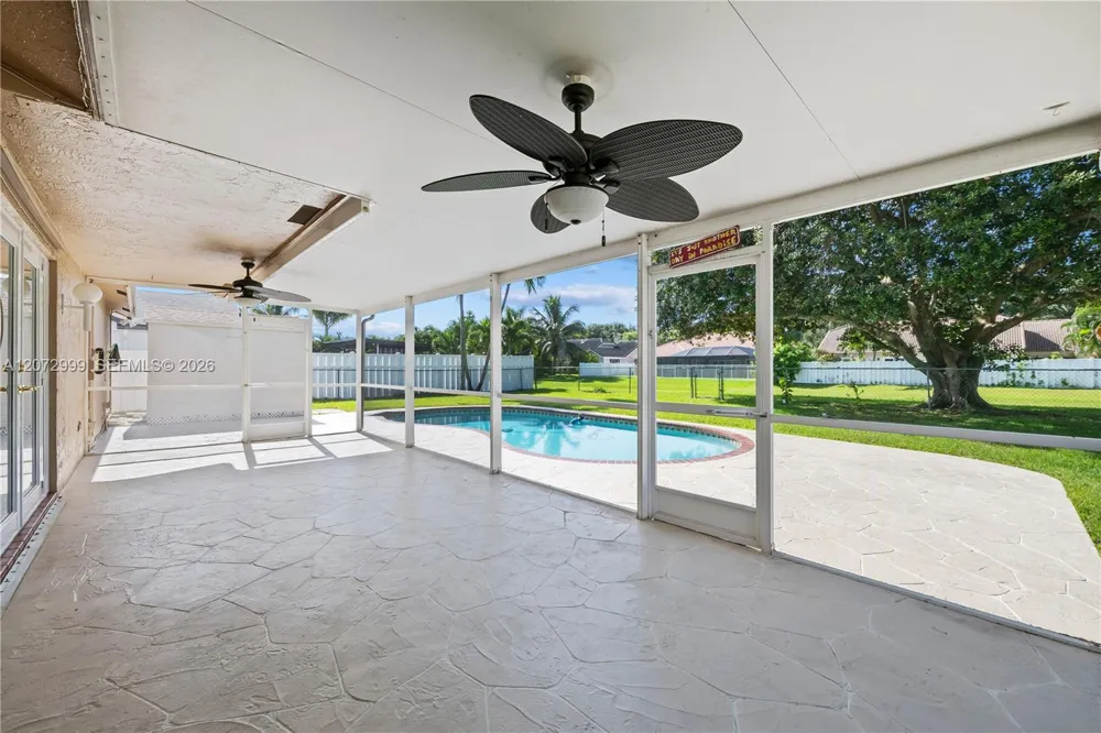 10370 NW 20th Ct Sunrise, FL 33322
