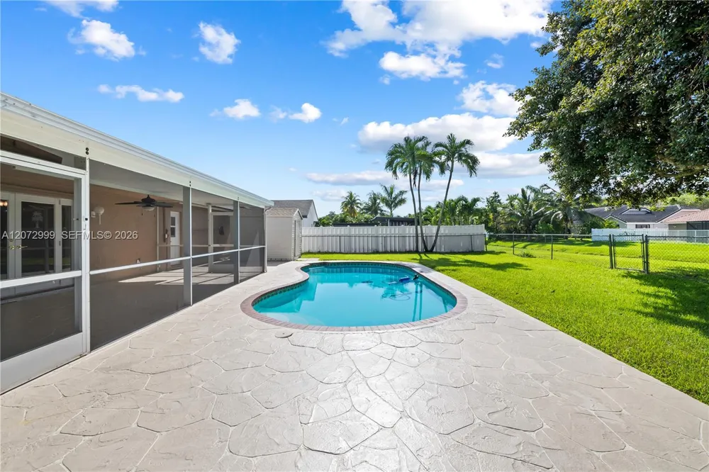 10370 NW 20th Ct Sunrise, FL 33322