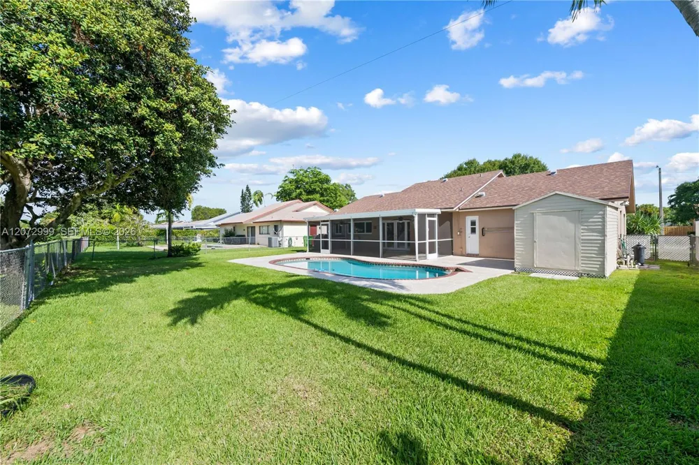 10370 NW 20th Ct Sunrise, FL 33322