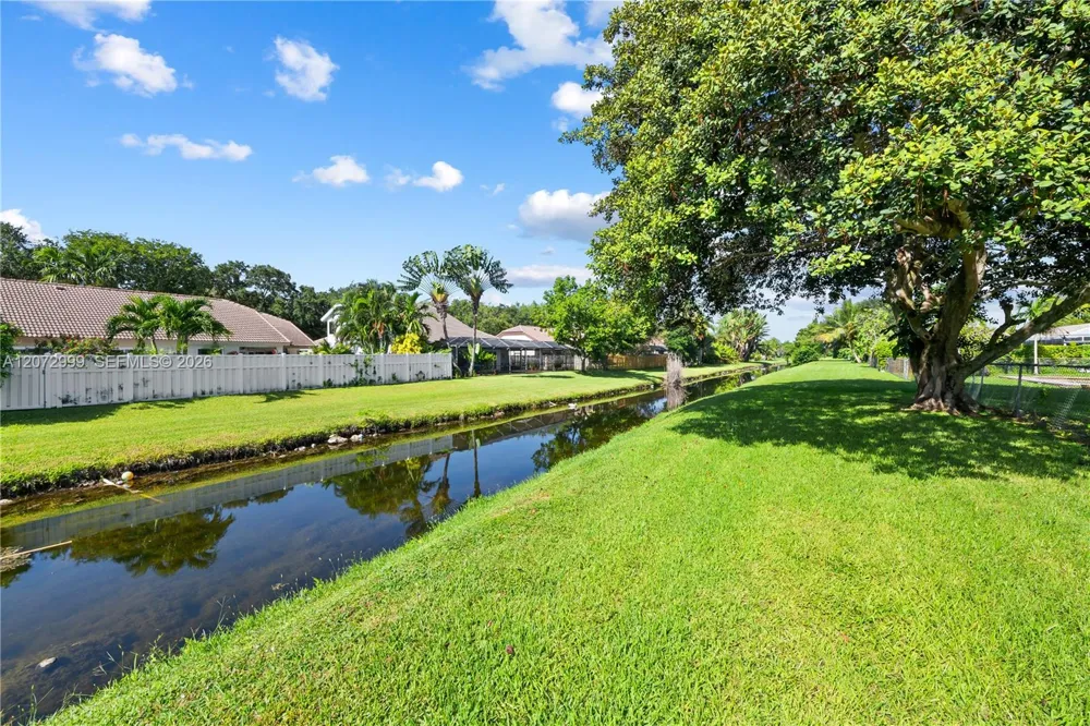 10370 NW 20th Ct Sunrise, FL 33322