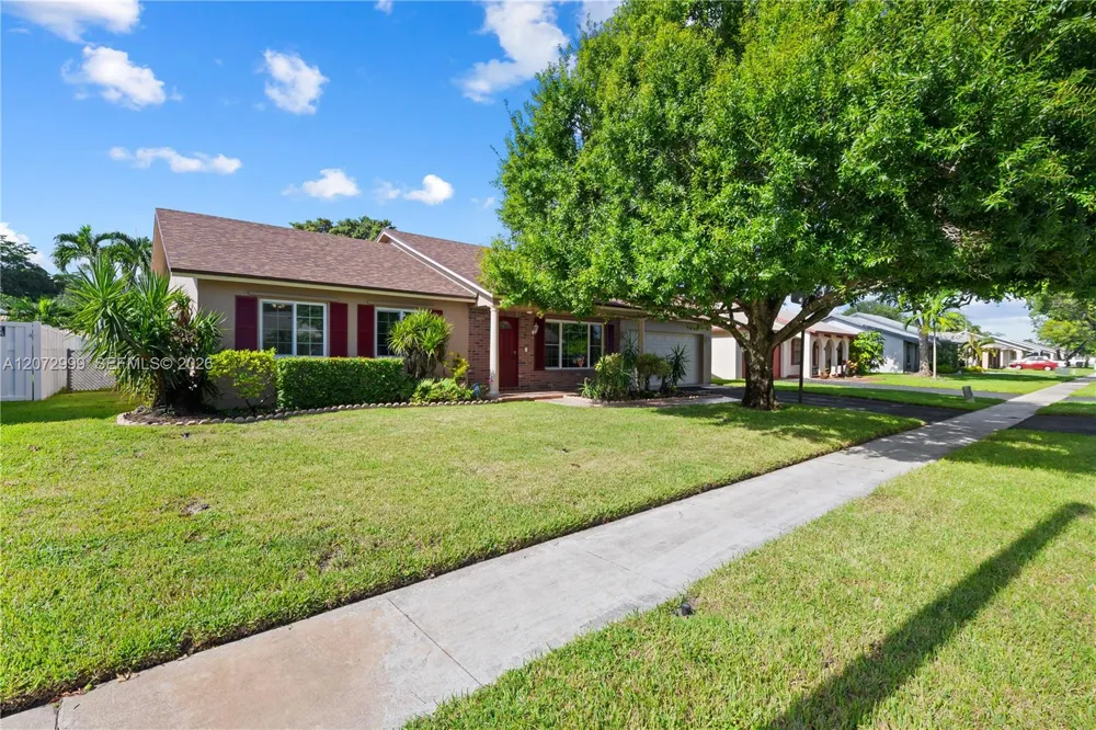 10370 NW 20th Ct Sunrise, FL 33322