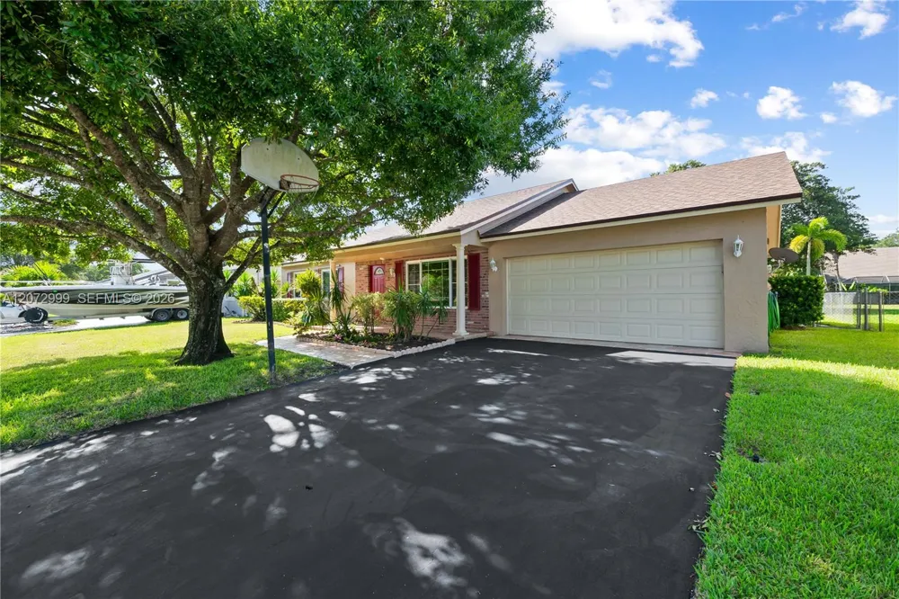 10370 NW 20th Ct Sunrise, FL 33322