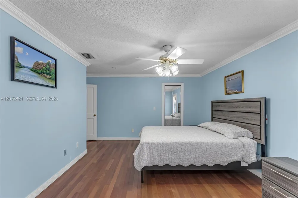 8390 SW 2nd St Miami, FL 33144
