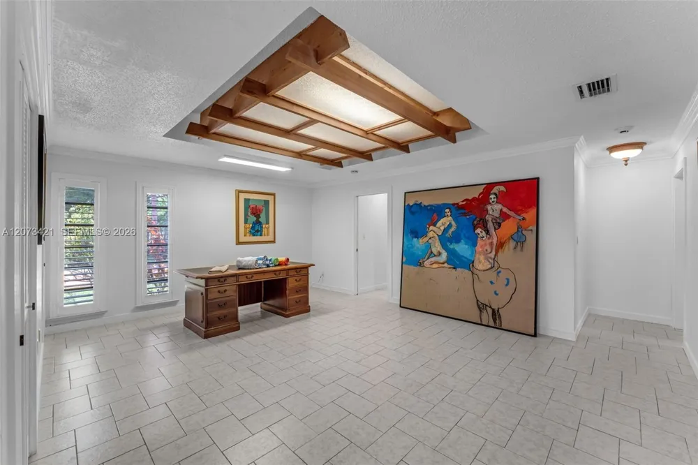 8390 SW 2nd St Miami, FL 33144