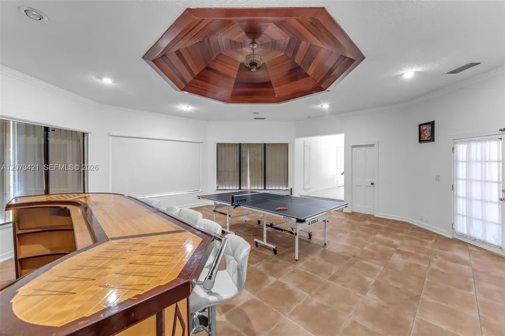 8390 SW 2nd St Miami, FL 33144