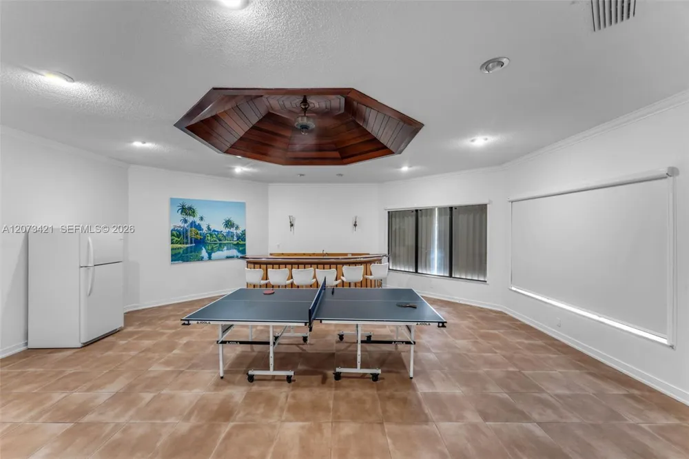 8390 SW 2nd St Miami, FL 33144