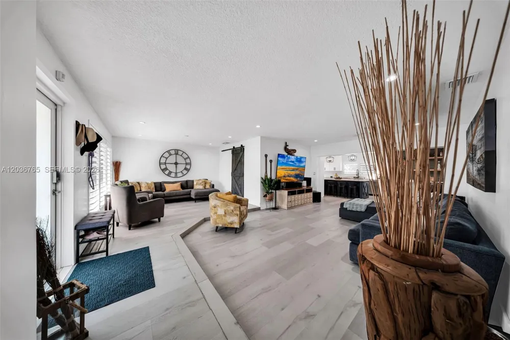 10431 SW 93rd St Miami, FL 33176