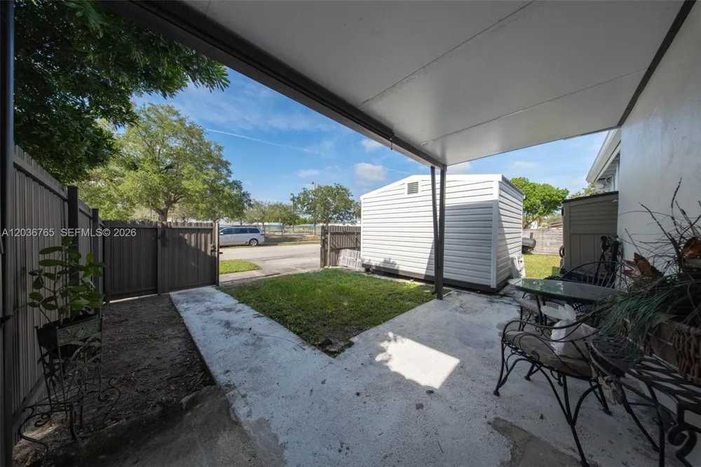10431 SW 93rd St Miami, FL 33176
