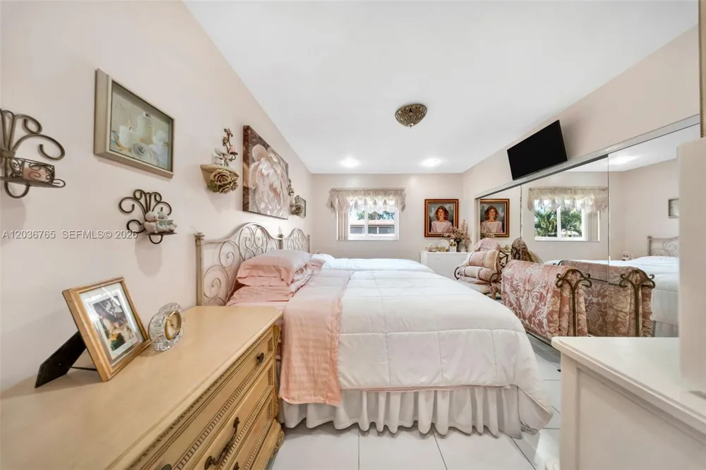 10431 SW 93rd St Miami, FL 33176