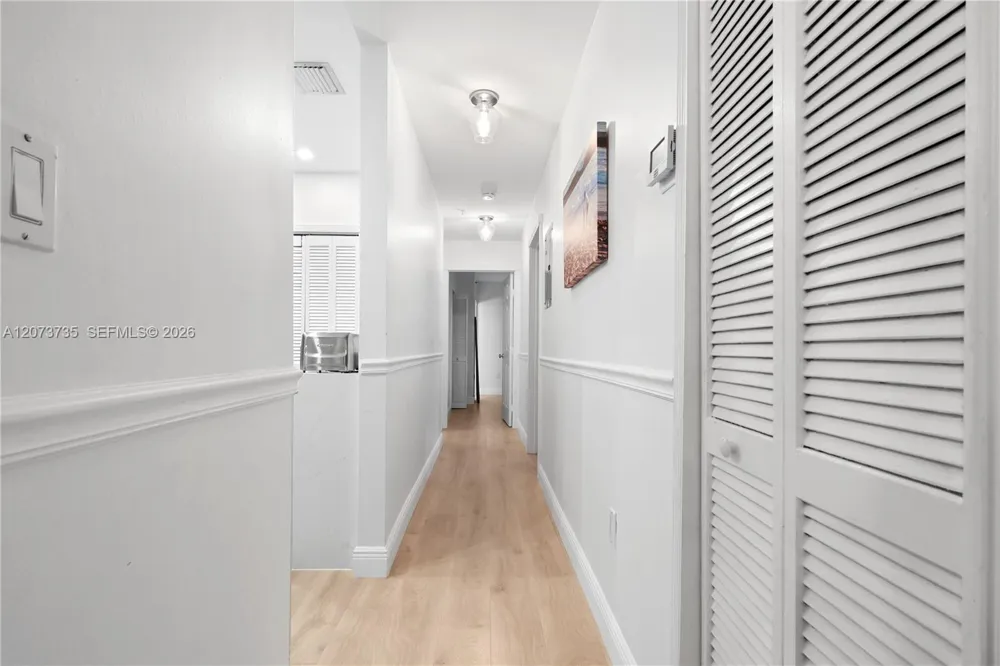 323 Navarre Ave #301 Coral Gables, FL 33134