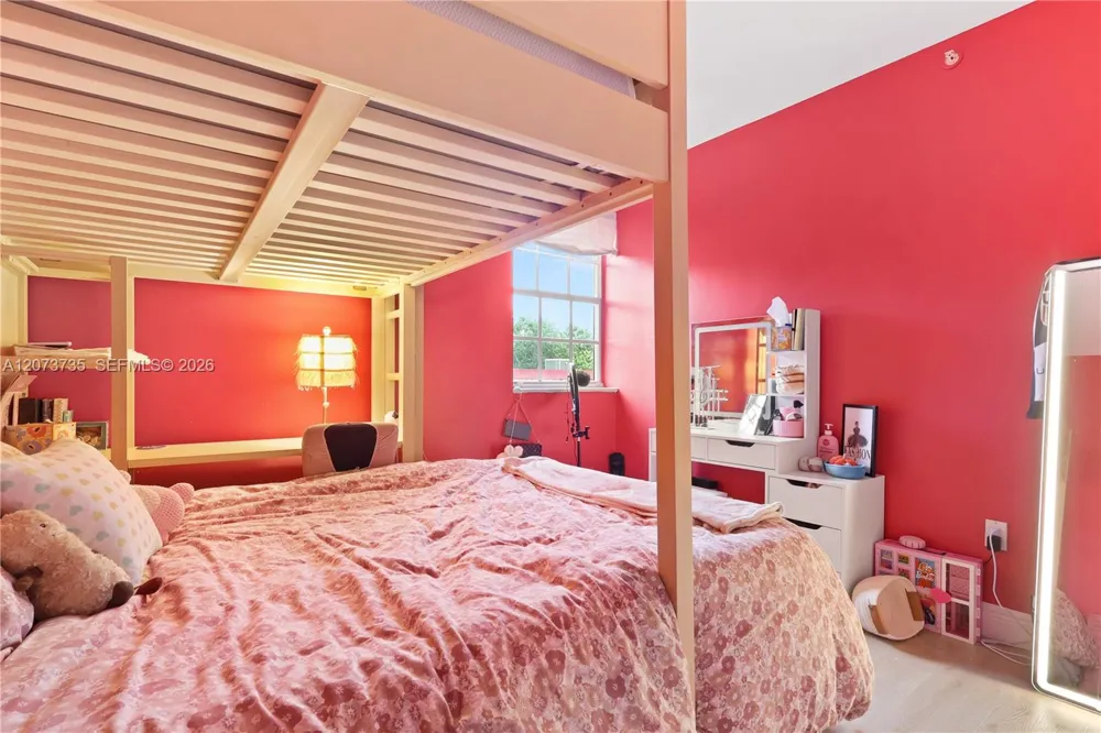 323 Navarre Ave #301 Coral Gables, FL 33134